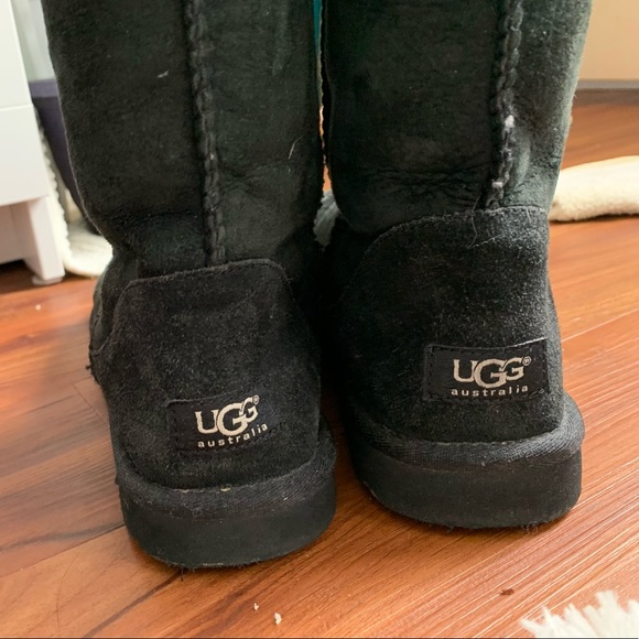 black uggs!! - Picture 4 of 4